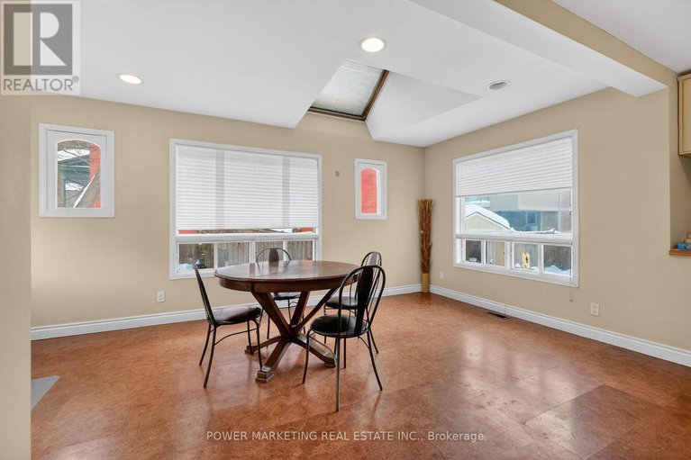 29118055/21-perkins-street/west-centre-town/ottawa/ontario/K1R7G4_7