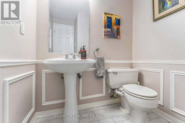 29450366/6-2-columbus-avenue/overbrook/ottawa/ontario/K1K1R3_18