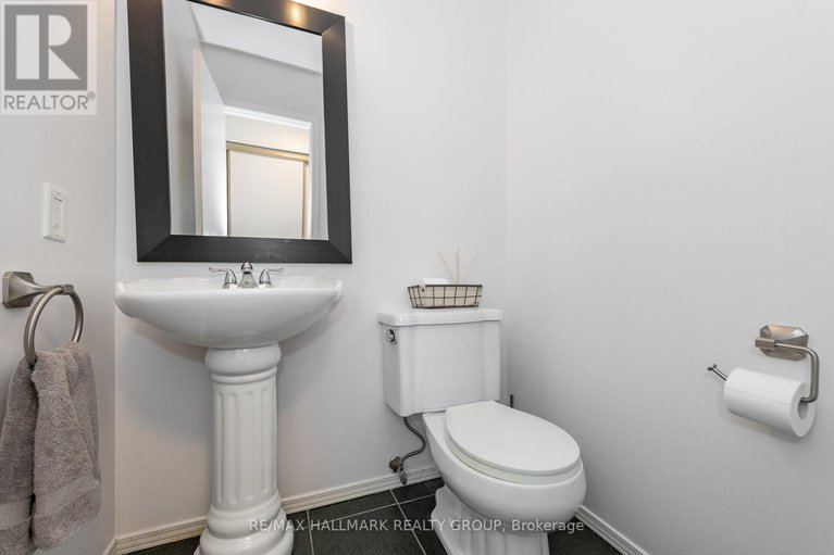 29684992/6382-st-louis-drive/hiawatha-parkconvent-glen/ottawa/ontario/K1C2Y1_20