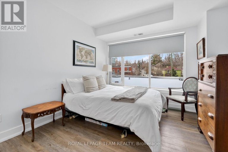 29517310/220-7-marquette-avenue/vanier/ottawa/ontario/K1L8A7_32