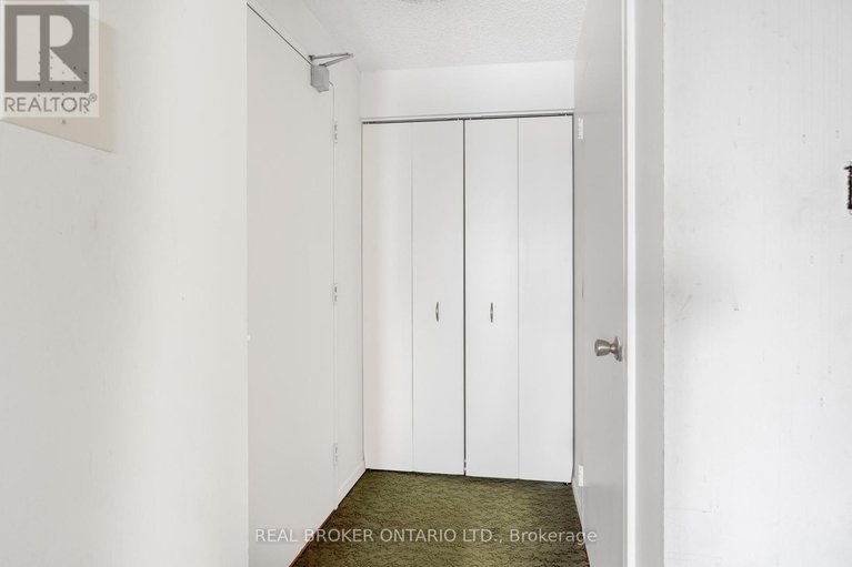 28484155/1907-158c-mcarthur-avenue/vanier/ottawa/ontario/K1L8E7_4