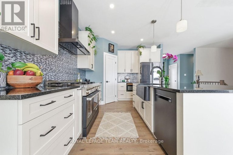 29486296/80-raymond-luhta-crescent/mcnabbraeside-twps/mcnabbraeside/ontario/K7S3G8_16