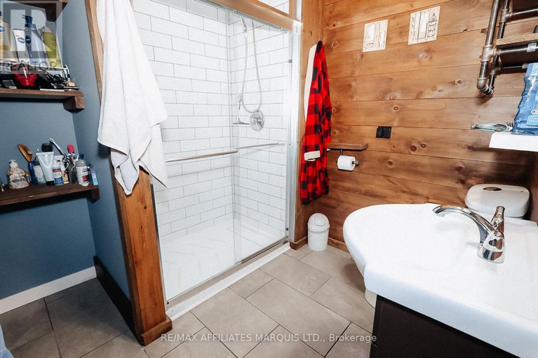 28809789/133-st-george-street-e/alexandria/north-glengarry/ontario/K0C1A0_21