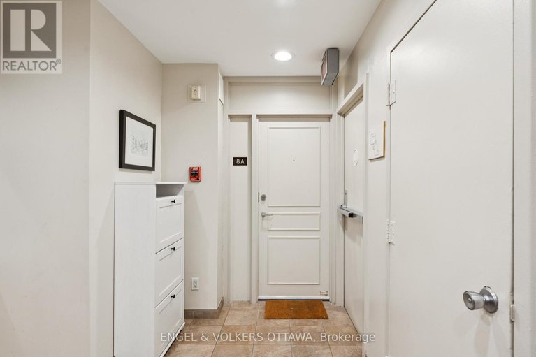 28619826/8a-400-laurier-avenue-e/sandy-hill/ottawa/ontario/K1N8Y2_5