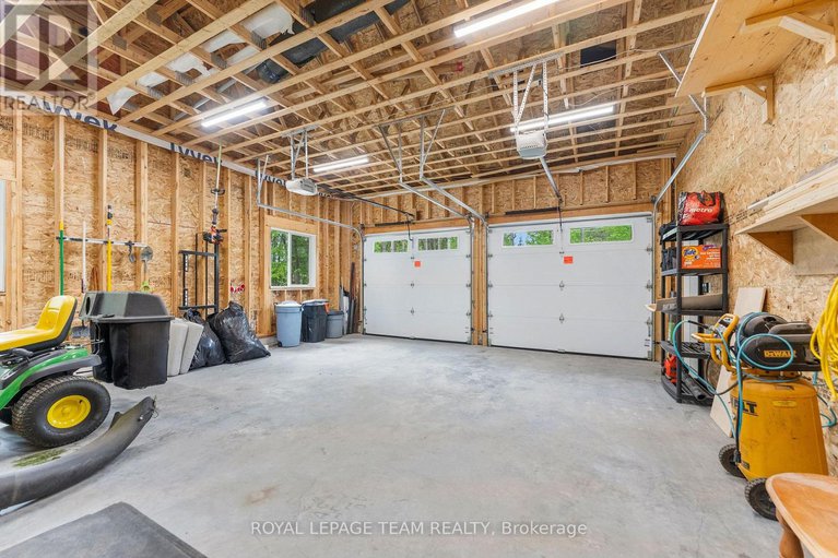 28475970/108-royal-troon-lane/dunrobin-shores/ottawa/ontario/K0A1T0_43