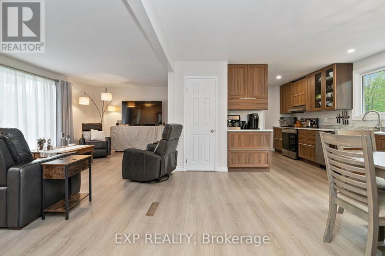 28570683/751-pattee-road/champlain-twp/champlain/ontario/K6A2R2_12