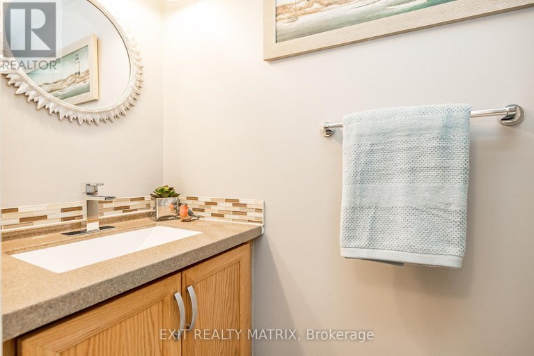 29134318/125-whalings-circle-n/stittsville-central/ottawa/ontario/K2S1S4_23