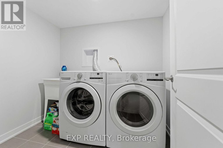 29443713/116-parnian-private/half-moon-bay/ottawa/ontario/K2J4H7_64