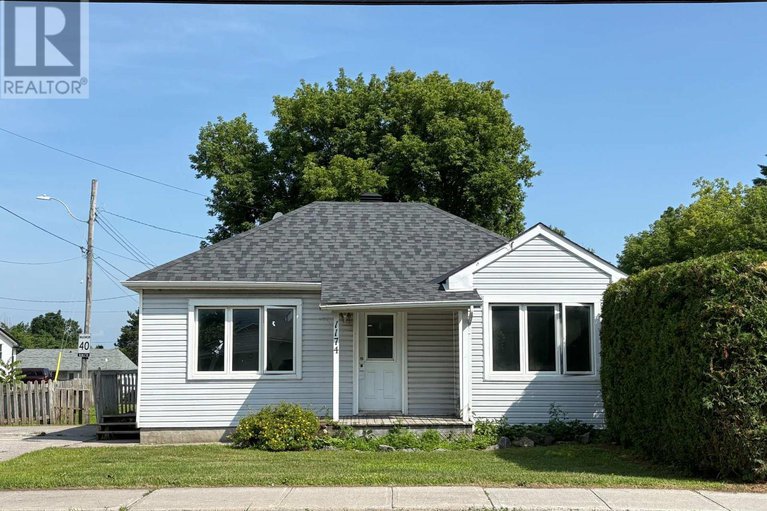 28639064/1174-laurier-street/town-of-rockland/clarence-rockland/ontario/K4K1C4_2