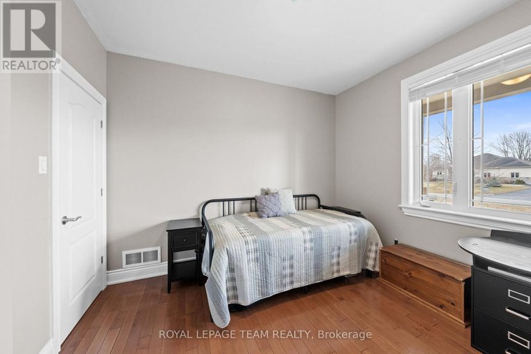 29597275/6673-pebble-trail-way/greely/ottawa/ontario/K4P0B6_26