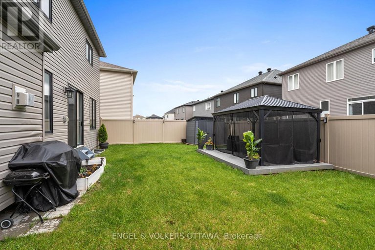 28695565/195-alex-polowin-avenue/half-moon-bay/ottawa/ontario/K2J6E8_29