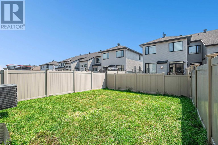 29031915/345-cornice-street/mer-bleuebradley-estatesanderson-park/ottawa/ontario/K4B1H9_33