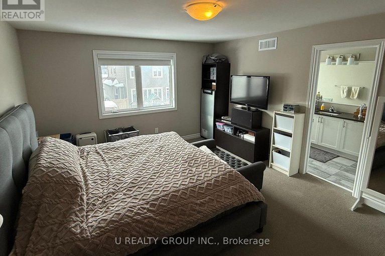 29416136/821-cedar-creek-drive/blossom-parkkemp-parkfindlay-creek/ottawa/ontario/K1T0B3_24