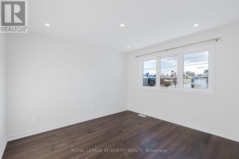 29273588/719-samantha-eastop-avenue/stittsville-north/ottawa/ontario/K2S2H8_23