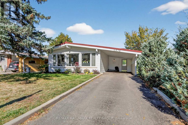 28891693/2074-featherston-drive/urbandale-acres/ottawa/ontario/K1H6R3_1