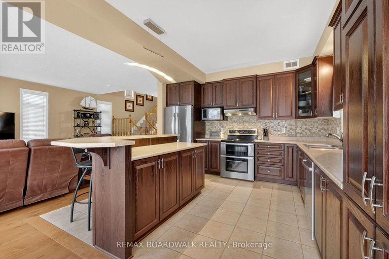 29627313/241-denali-way/stittsville-north/ottawa/ontario/K2S0N1_13