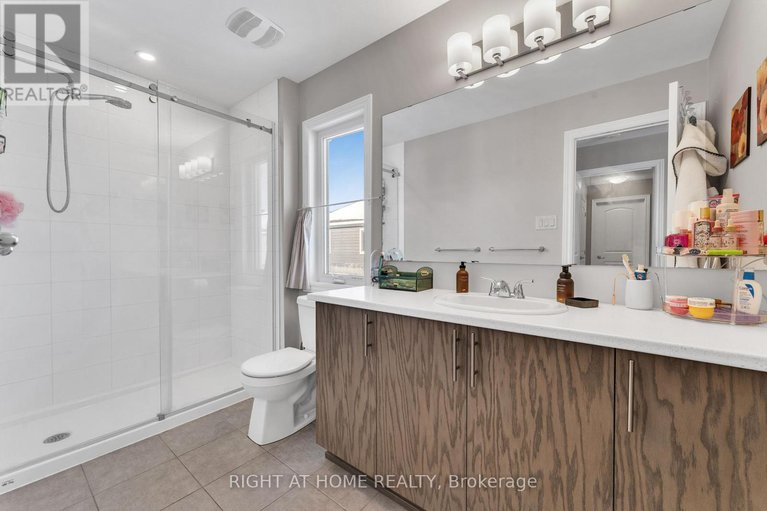 29295930/329-trammel-road/btwn-franktown-rd-fallowfield-rd/ottawa/ontario/K0A2Z0_19