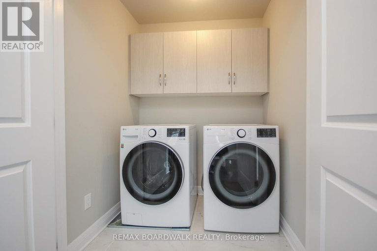 29643947/74-michael-stoqua-street/cfb-rockcliffe-and-area/ottawa/ontario/K1K5A2_13