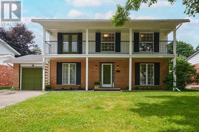 28570565/2220-quinton-street/urbandale-acres/ottawa/ontario/K1H6V3_1