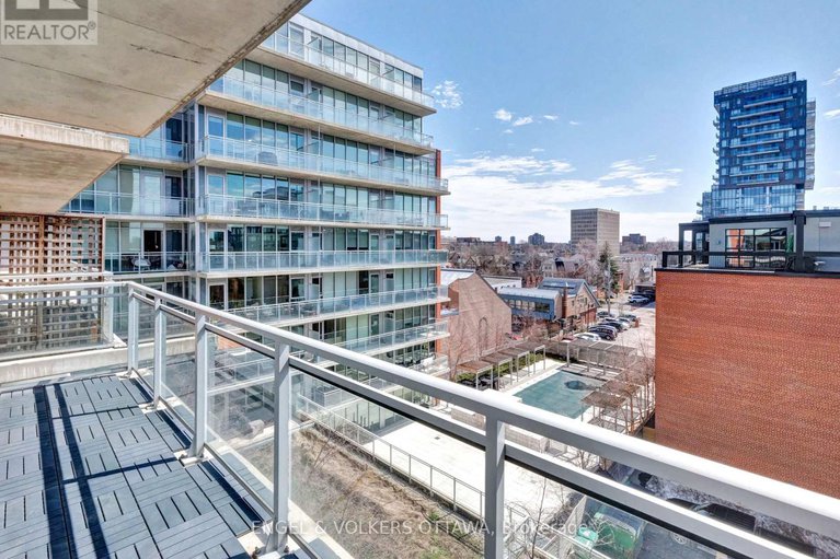 28414766/516-360-mcleod-street/ottawa-centre/ottawa/ontario/K2P1A9_25