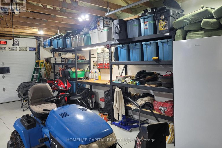 29204242/2515-gravelle-crescent/blackburn-hamlet/ottawa/ontario/K1B3A4_30