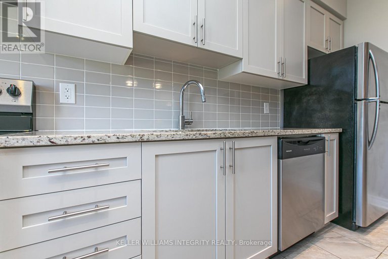 28382312/204-baltic-private/riverside-southgloucester-glen/ottawa/ontario/K4M0E2_25