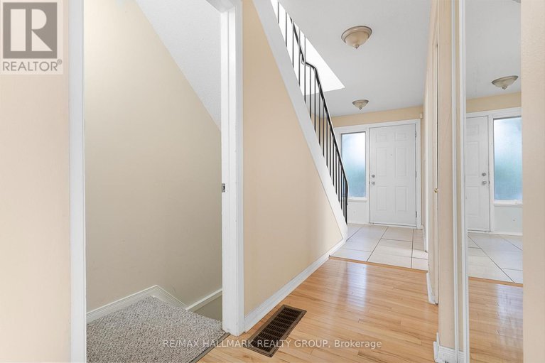 29072895/193-3310-southgate-road/south-keys/ottawa/ontario/K1V8X4_2