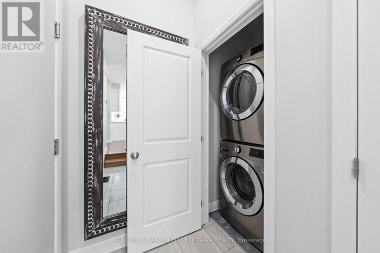 29377971/54-stanhope-court/stonebridge/ottawa/ontario/K2J6S2_21