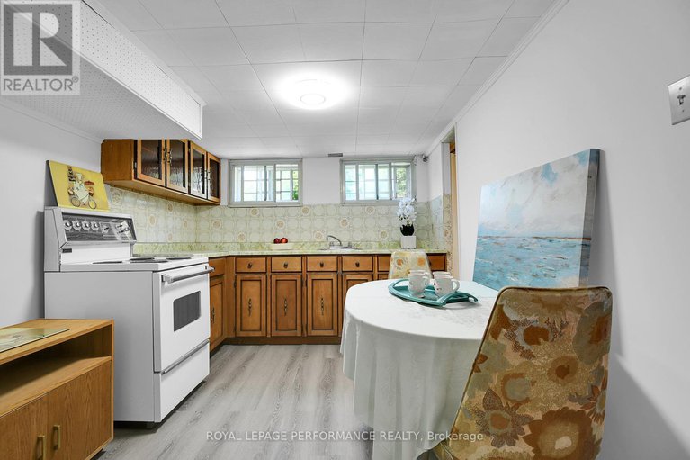 28522253/1379-mayview-avenue/carlington/ottawa/ontario/K1Z8H6_27