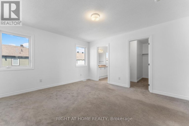 29248169/47-mudminnow-crescent/avalon-west/ottawa/ontario/K4A5H9_30