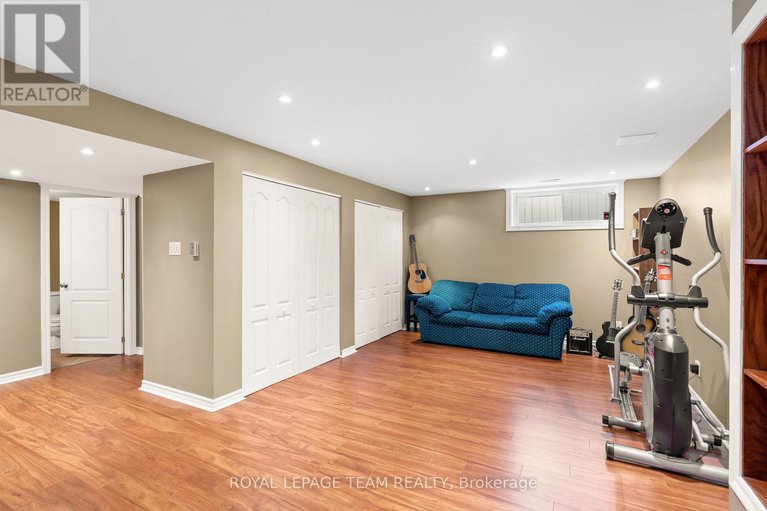 28577320/7-ash-valley-avenue/barrhaven-east/ottawa/ontario/K2G6V3_34