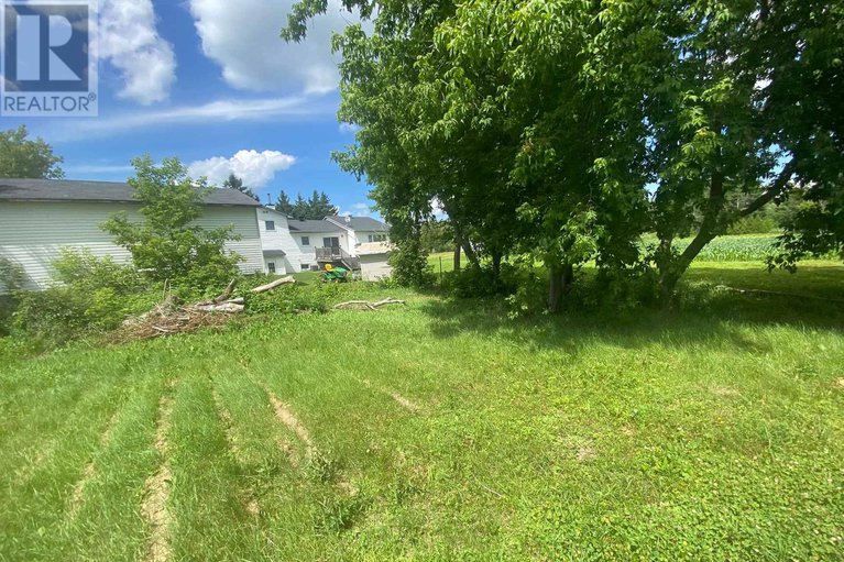 28127575/2415-du-lac-road/clarencerockland-twp/clarence-rockland/ontario/K0A3N0_18