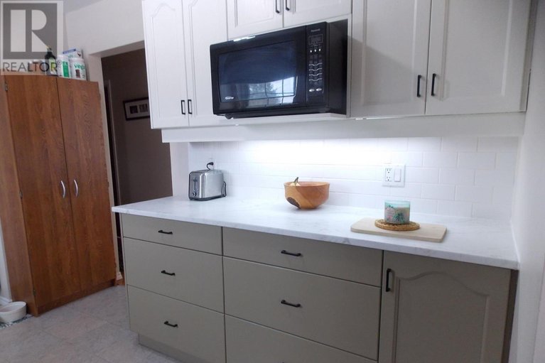 29531210/6-cambridge-court/kemptville/north-grenville/ontario/K0G1J0_14