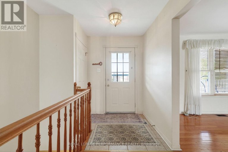 29652212/63-columbia-avenue/long-sault/south-stormont/ontario/K0C1P0_3