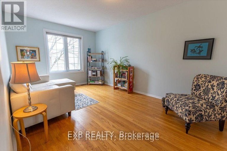 29464156/422-kintyre-private/carleton-square/ottawa/ontario/K2C3M7_21