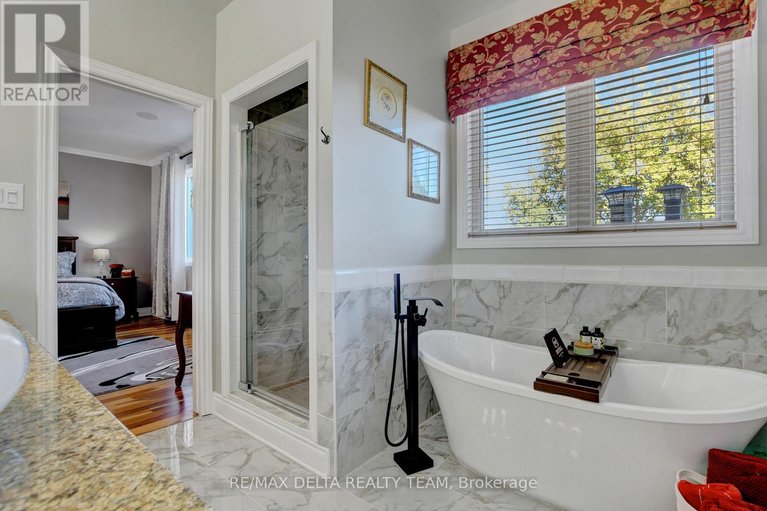 29461994/6948-mary-anne-drive/greely/ottawa/ontario/K4P0B9_25