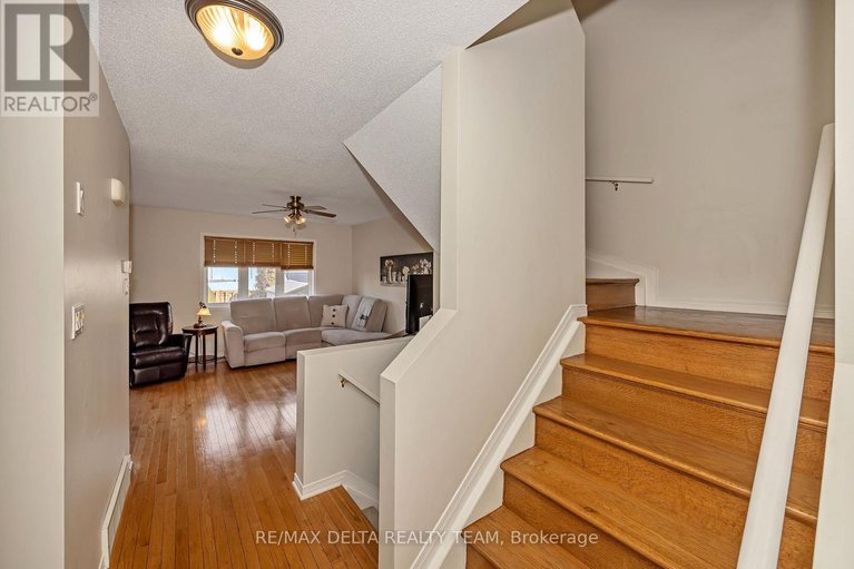 29579531/2685-sylvain-street/town-of-rockland/clarence-rockland/ontario/K4K1V3_16