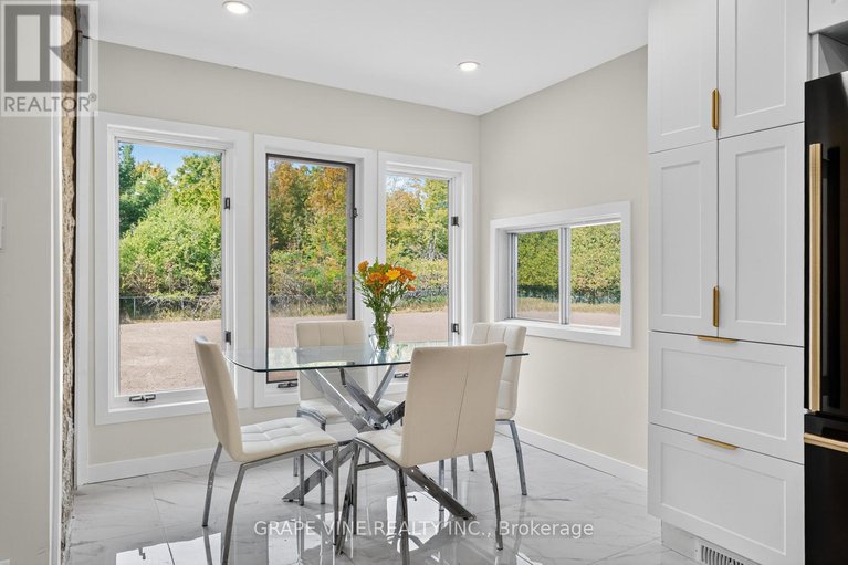 28849107/135-manion-road/huntley-ward-south-west/ottawa/ontario/K0A1L0_12