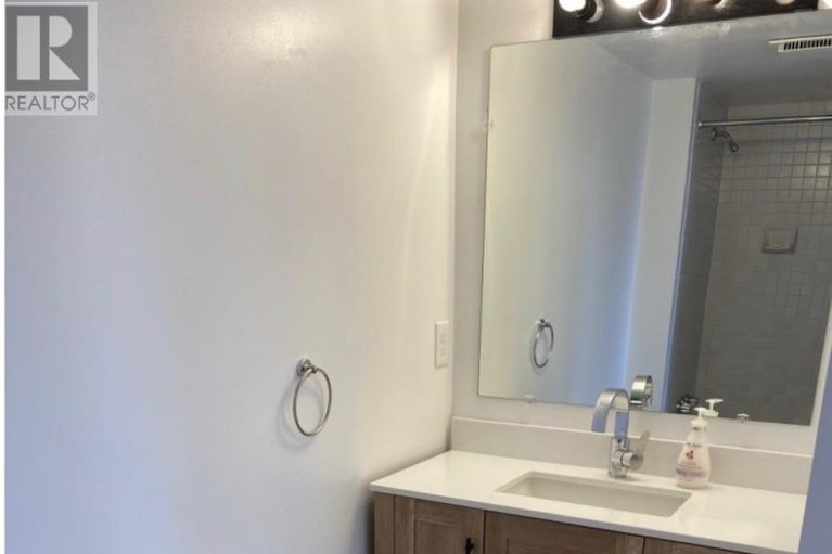 29262949/508-2759-carousel-crescent/emerald-woodssawmill-creek/ottawa/ontario/K1T2N5_13