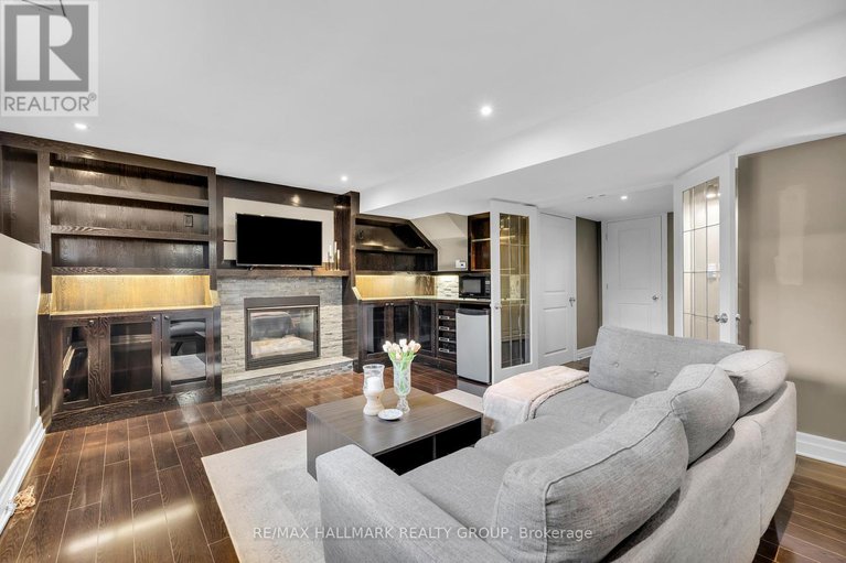 28526274/451-landswood-way/stittsville-south/ottawa/ontario/K2S0A4_39