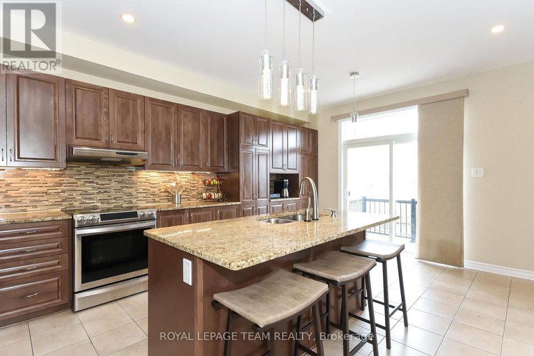 28510374/3519-woodroffe-avenue/strandherd/ottawa/ontario/K2G7A7_21