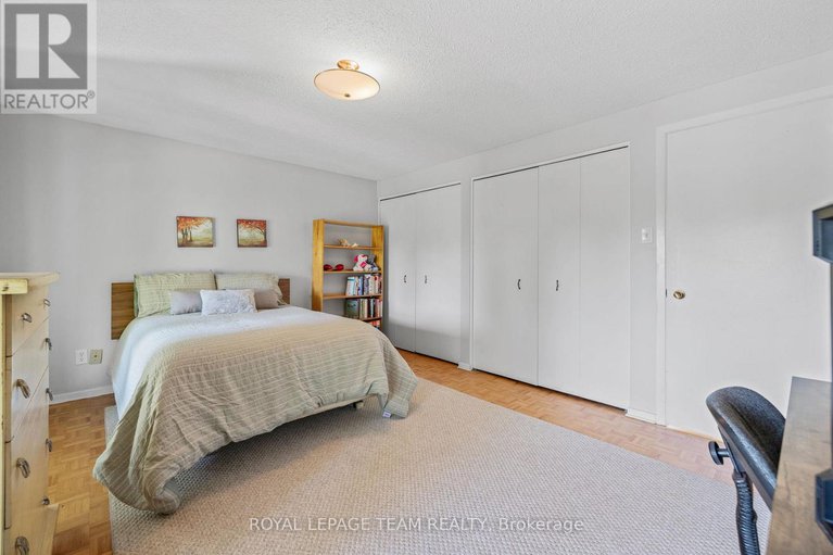 28900932/2486-regina-street/lincoln-heights/ottawa/ontario/K2B6X5_24
