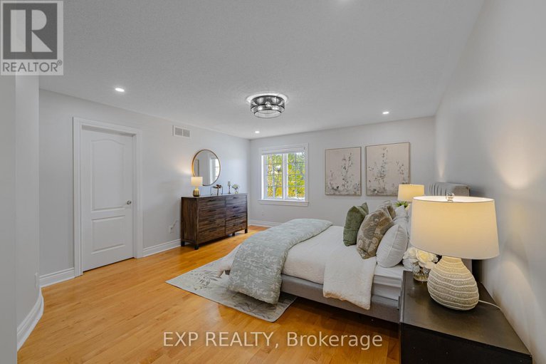 29038372/15-wellsmere-court/rideau-heightsrideau-river/ottawa/ontario/K2E8C2_30