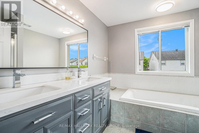28497394/18-golders-green-lane/longfields/ottawa/ontario/K2J5C1_19