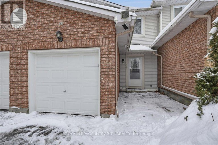 29253851/1985-woods-street/town-of-rockland/clarence-rockland/ontario/K4K1H7_2