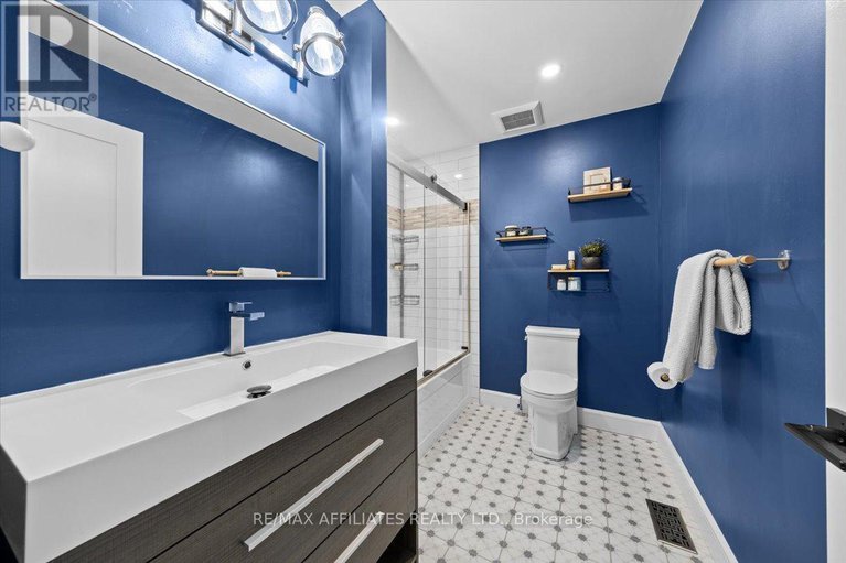 29171226/2065-breezewood-street/springridgeeast-village/ottawa/ontario/K4A4R8_17