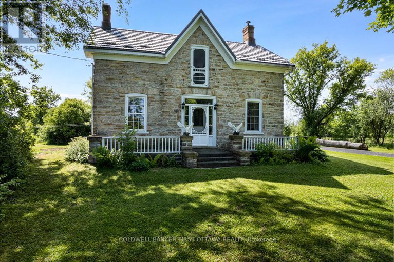 28148483/28-south-street/drummondnorth-elmsley-north-elmsley-twp/drummondnorth-elmsley/ontario/K7H2G1_2