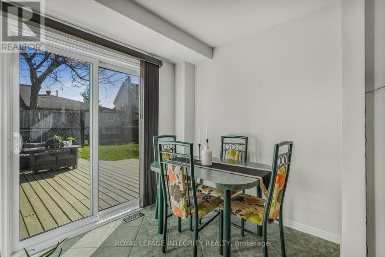 29666462/641-apollo-way/fallingbrookpineridge/ottawa/ontario/K4A1T5_12