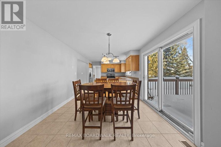 29619262/7089-bush-drive/greely/ottawa/ontario/K4P1M8_12