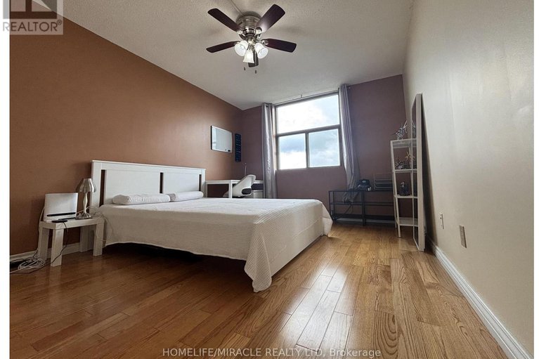 28451294/1409-2760-carousel-crescent/emerald-woodssawmill-creek/ottawa/ontario/K1T2N4_36